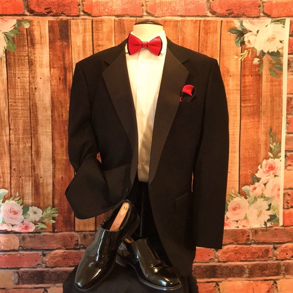 Cricketeer Tuxedo Coat - Picture 4 of 17